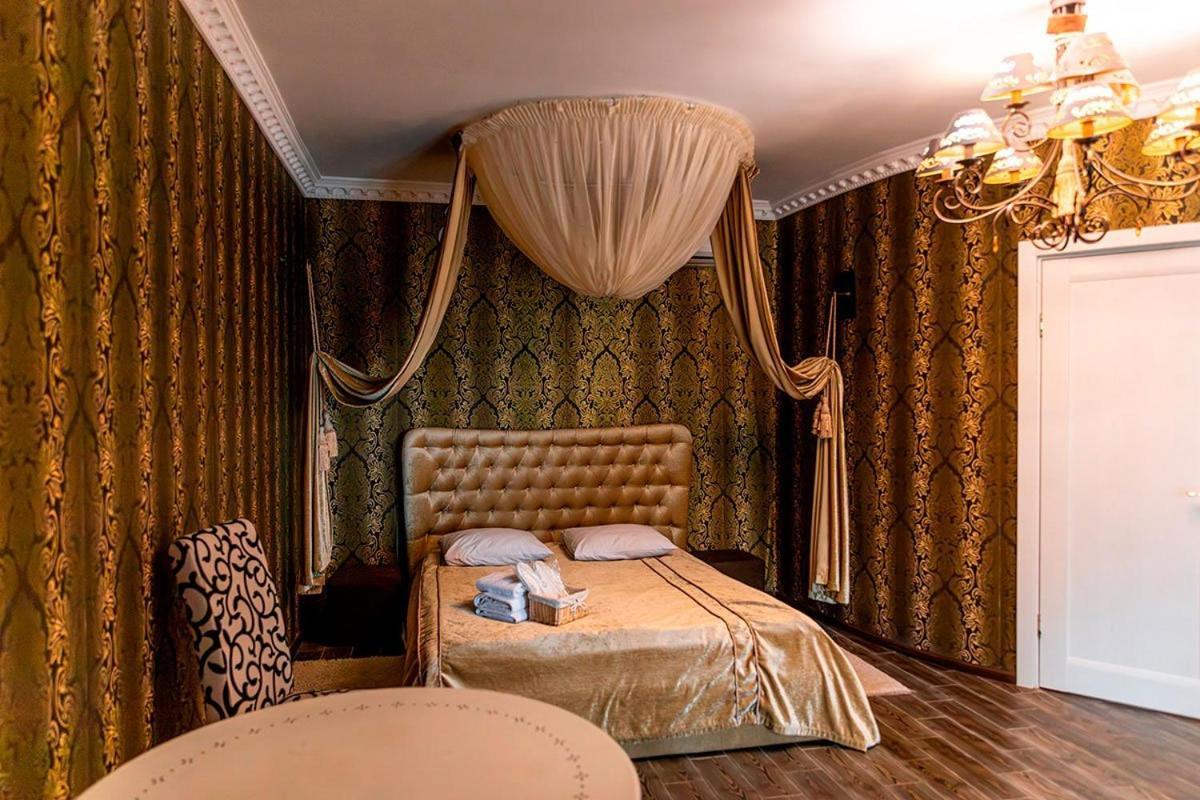 Sosnovel Hotel Voropajiv Kültér fotó